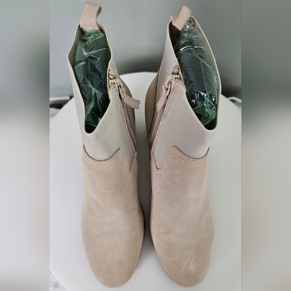 New Violet & Red Loaded Knit Cuff Tan Ankle Bootie Women Size 9.5 - Picture 3 of 16